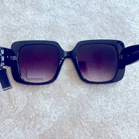 Brand New True Religion Black Oversized Square Sunglasses Purple Gradient Lens main image 8